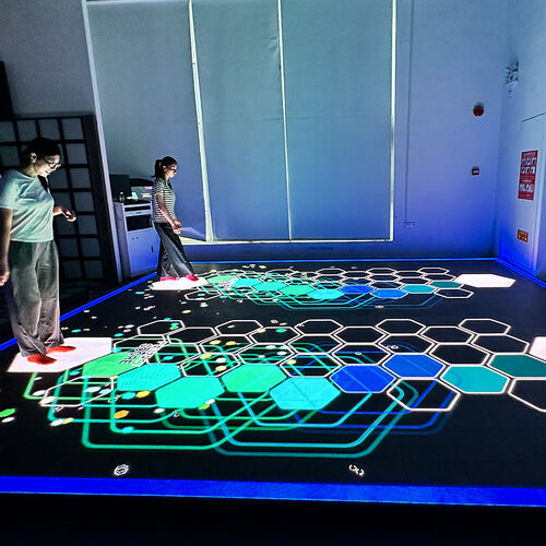 latest company blog about How to Choose an Interactive LED Floor for Your Entertainment Venue?