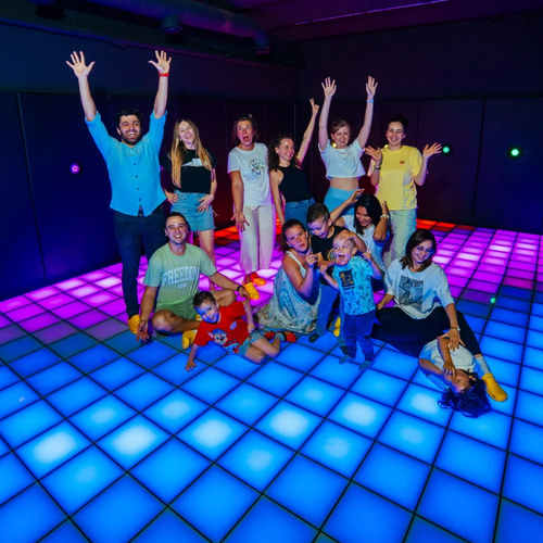 latest company blog about What Is an Interactive LED Floor Game? A Complete Guide to Super Grid