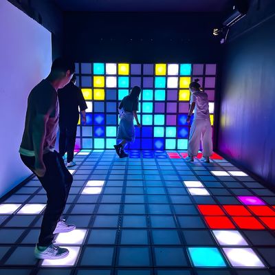 Good price Amusement Park Facility 30x30cm Activate Interactive Game Floor Indoor Sport Park Outdoor Campsite Popular 1560 Games Led Floor online