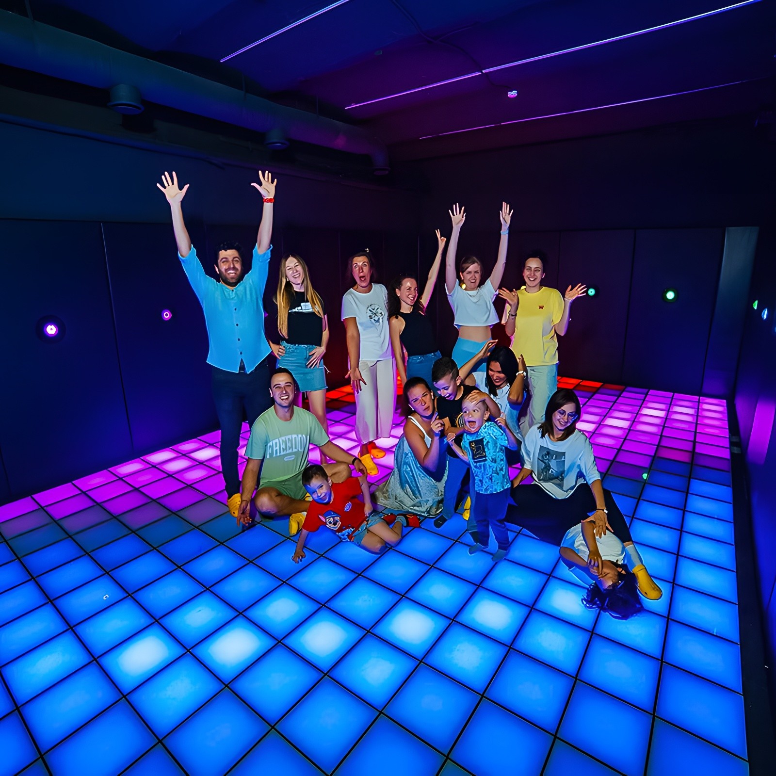 LED Dance Floor 30x30cm Interactive Active Game LED Floor For Kid Games