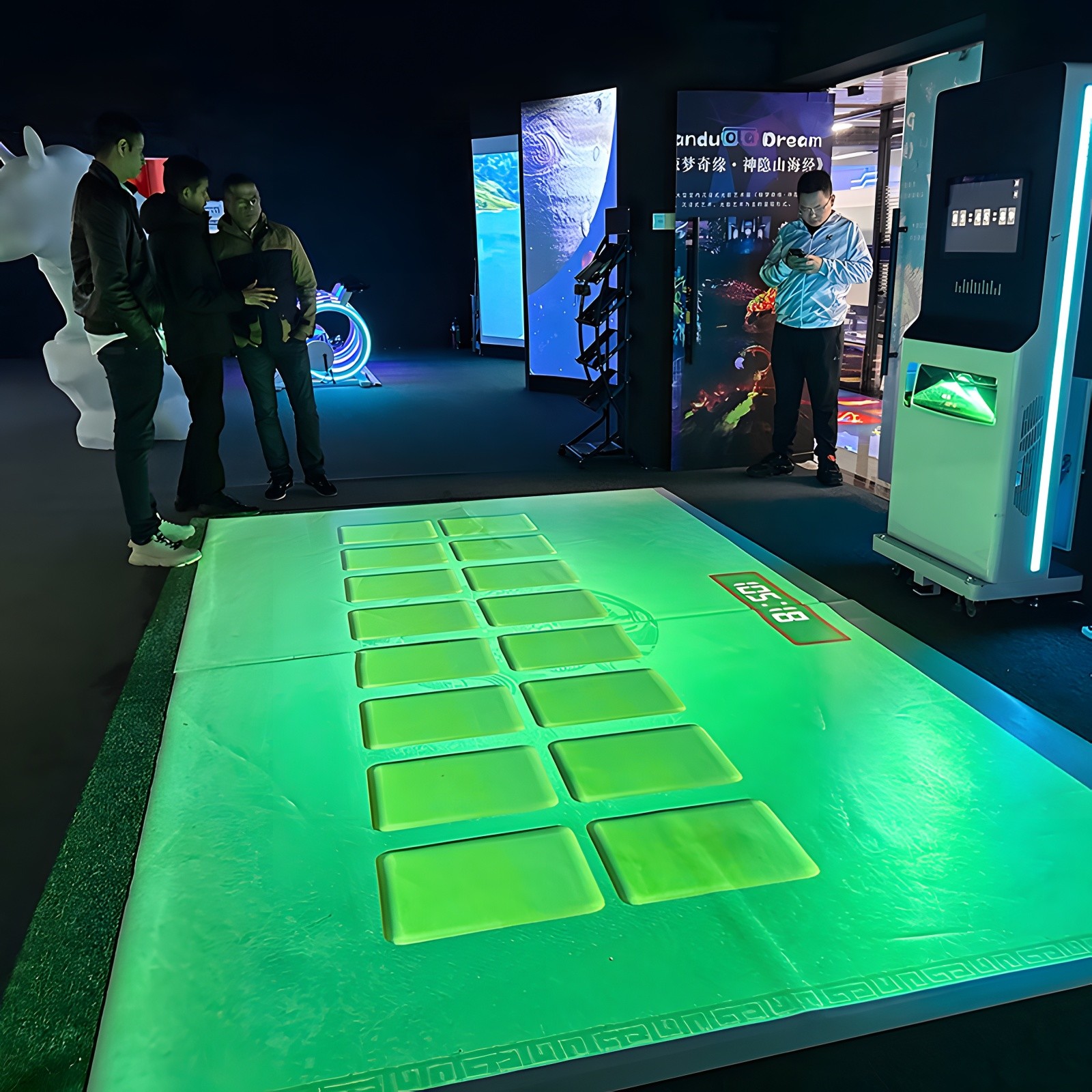 Fitness All In One Floor Projection 5000Lm Interactive Projection System