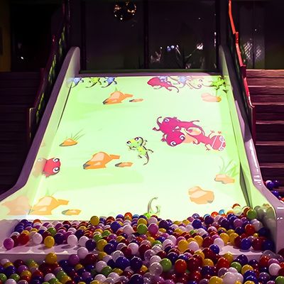 Good price Interactive Projection Slide Game Shopping Mall Interactive Projector online
