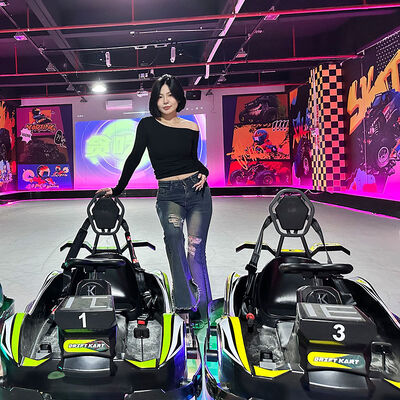 quality Dynamic Track Projection: Immersive Kart Racing Game for Indoor Arenas factory