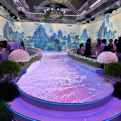 Good price Immersive Projection System with 5200 Lumens Brightness 1920*1200 Resolution and 1-20 Channels for Interactive Wall and Floor Projection online