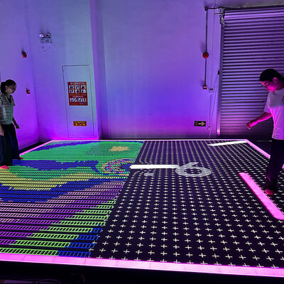 Quality Aurora Motion Interactive LED Floor Game with 8 Games, 5m*5m to 7m*7m Configurations for Multiplayer Team Battles factory