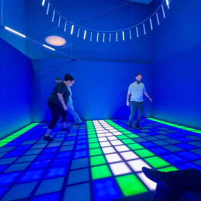 Quality Modular Interactive LED Floor for Team Challenges and Group Entertainment LED Grid Game Floor factory